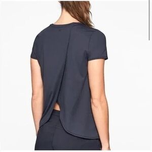 Athleta Tulip Back Sunlover Short Sleeve top size XSP